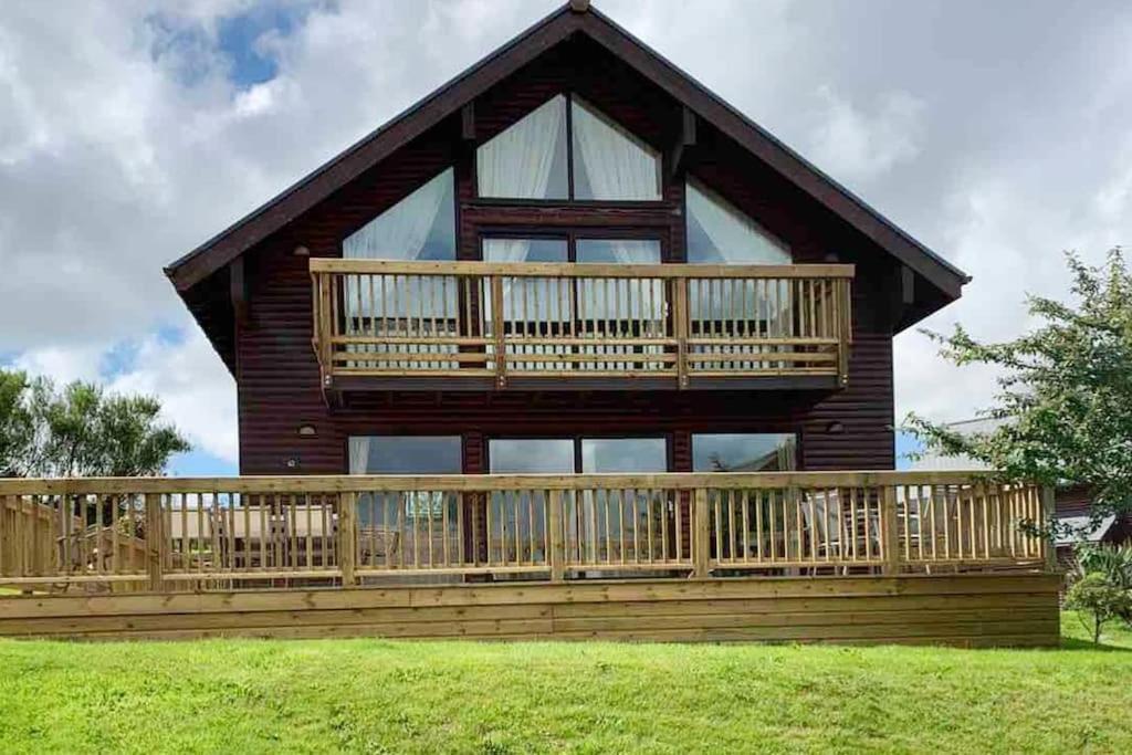 Retallack Resort 4 Bedroom Lodge - Hot Tub For Hire On Request -Pool & Spa 帕兹托 外观 照片