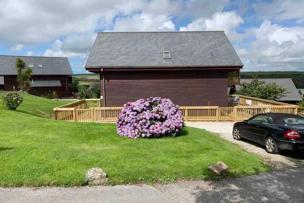 Retallack Resort 4 Bedroom Lodge - Hot Tub For Hire On Request -Pool & Spa 帕兹托 外观 照片