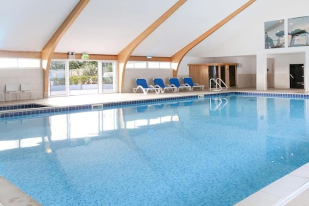 Retallack Resort 4 Bedroom Lodge - Hot Tub For Hire On Request -Pool & Spa 帕兹托 外观 照片